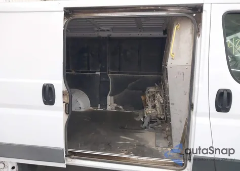 2016 Ram Promaster 1500 Low Roof из США, поврежденный, VIN 3C6TRVAG2GE127837